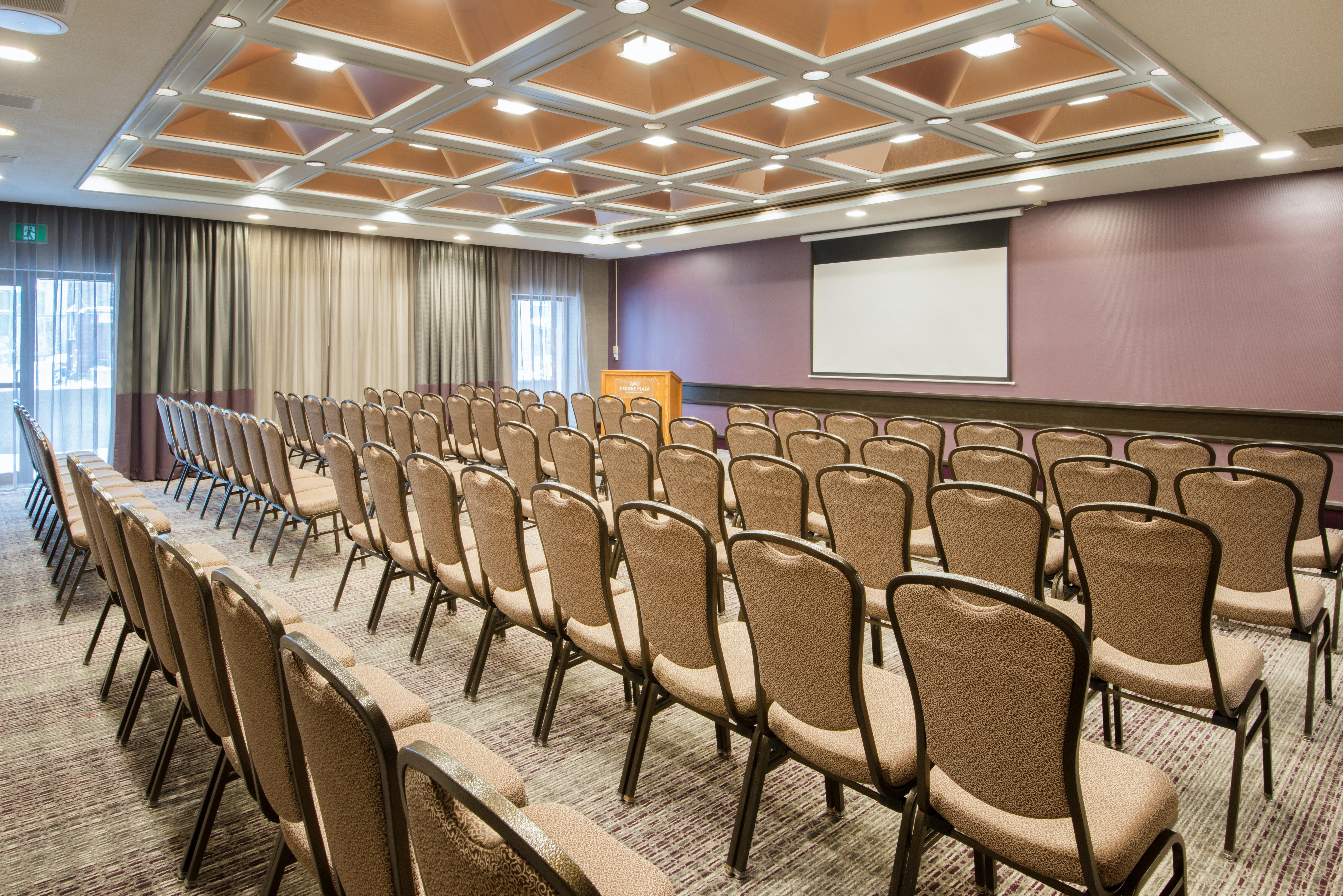 Crowne Plaza Kitchener-Waterloo, An Ihg Hotel מראה חיצוני תמונה