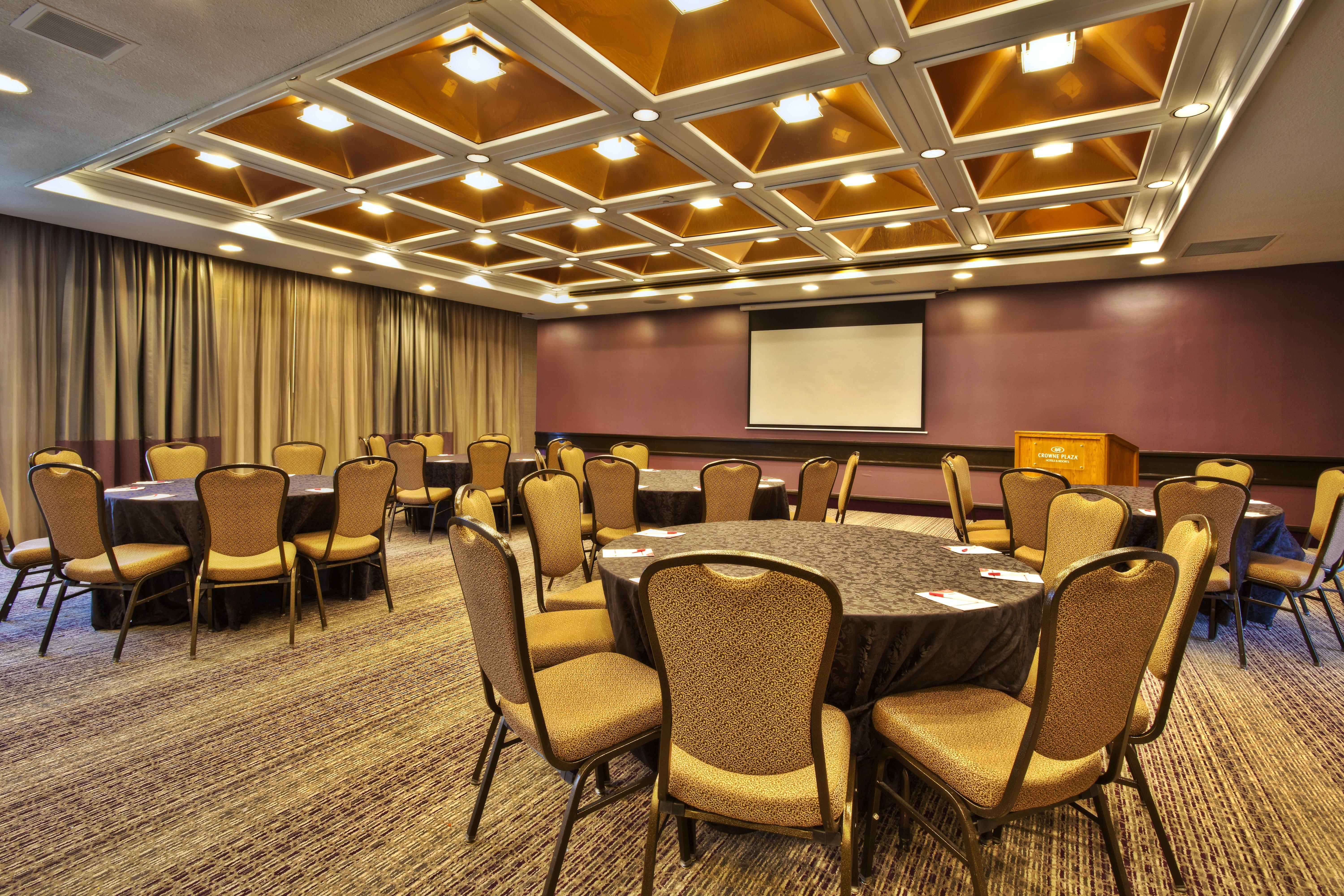 Crowne Plaza Kitchener-Waterloo, An Ihg Hotel מראה חיצוני תמונה