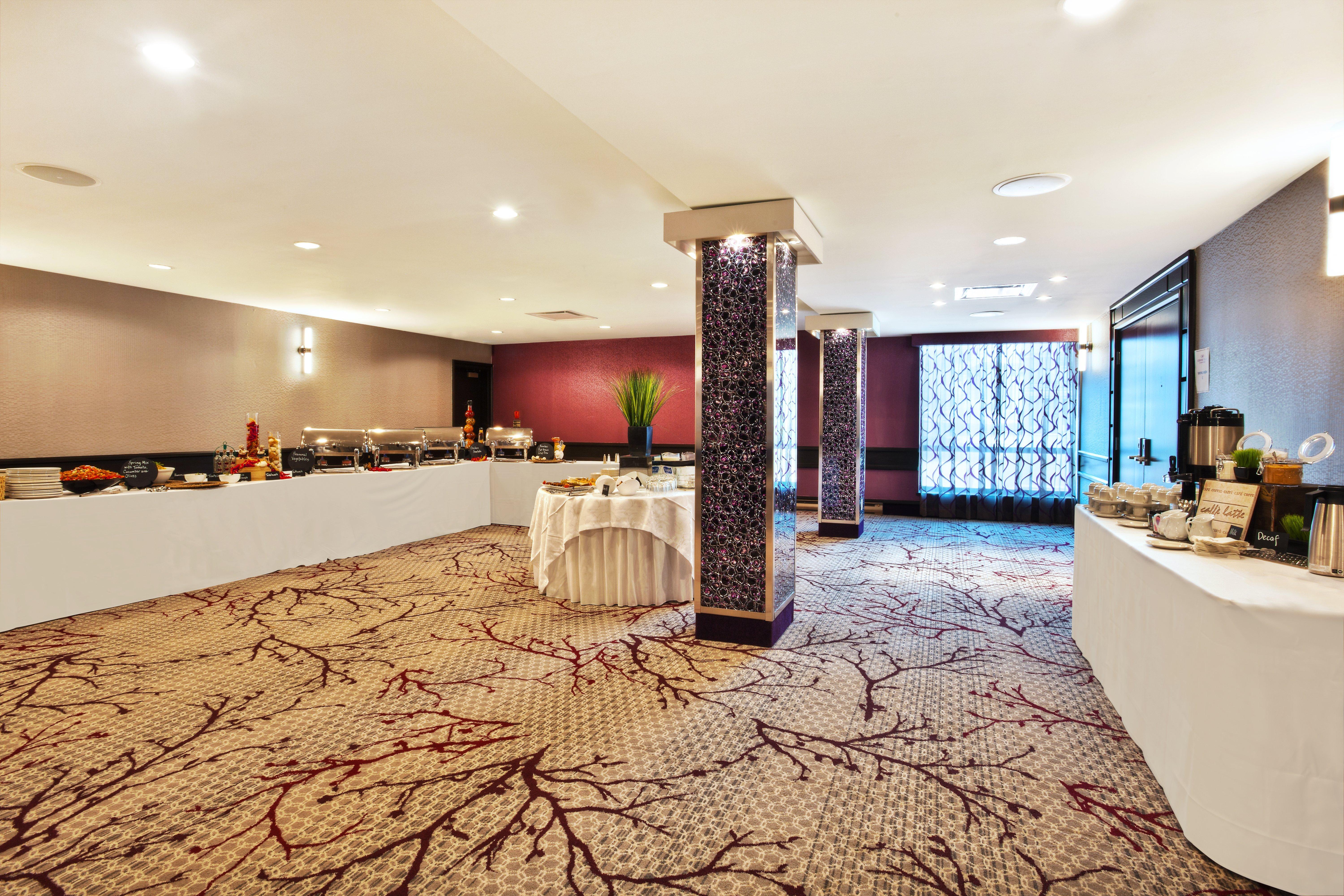 Crowne Plaza Kitchener-Waterloo, An Ihg Hotel מראה חיצוני תמונה