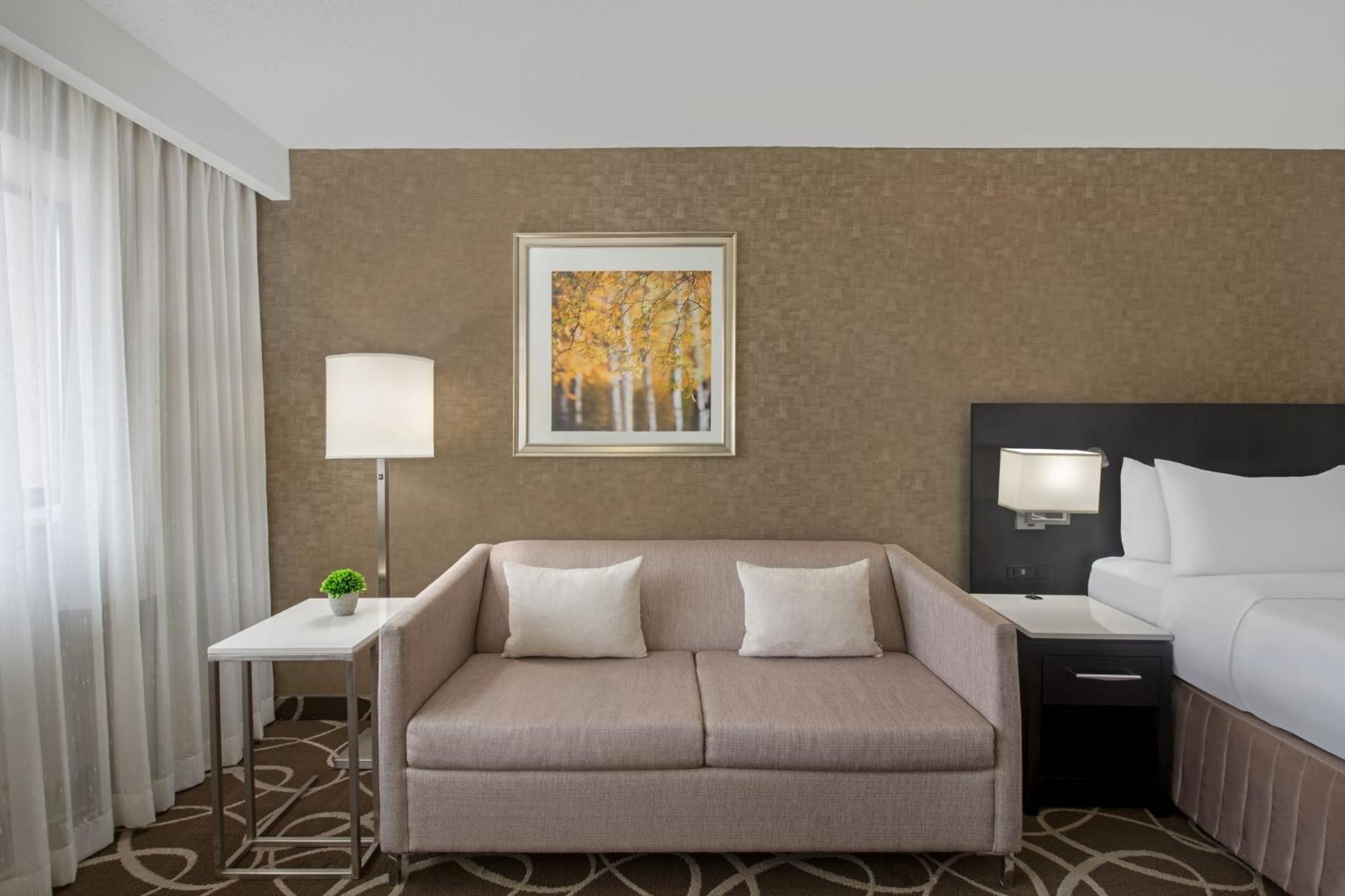 Crowne Plaza Kitchener-Waterloo, An Ihg Hotel מראה חיצוני תמונה